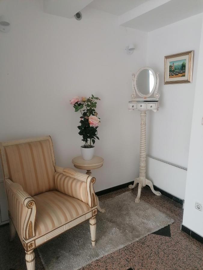 Hotel Garny Pleso Velika Gorica Ngoại thất bức ảnh