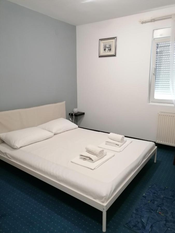 Hotel Garny Pleso Velika Gorica Ngoại thất bức ảnh