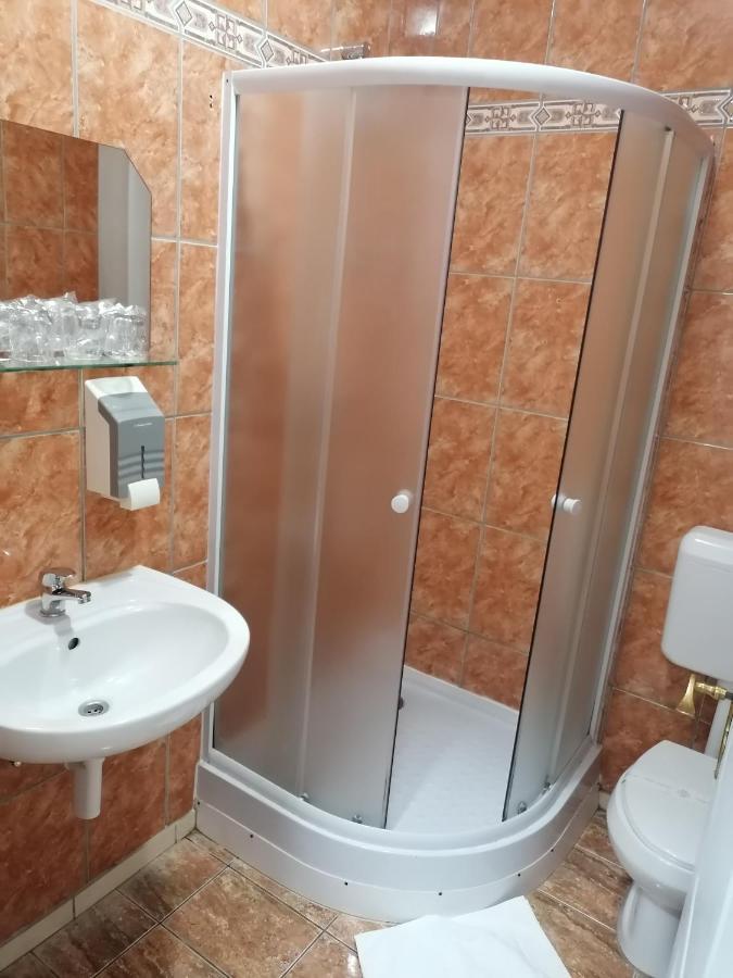 Hotel Garny Pleso Velika Gorica Ngoại thất bức ảnh