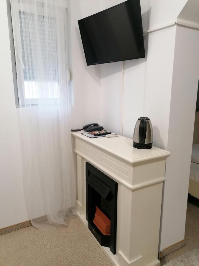 Hotel Garny Pleso Velika Gorica Ngoại thất bức ảnh