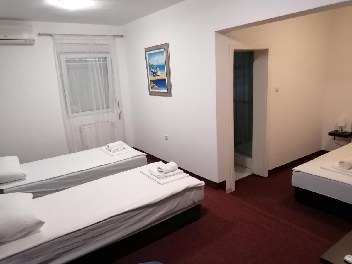 Hotel Garny Pleso Velika Gorica Ngoại thất bức ảnh